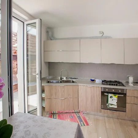 Apartment Fiore In Lezzeno