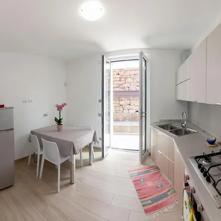 Fiore In Apartment